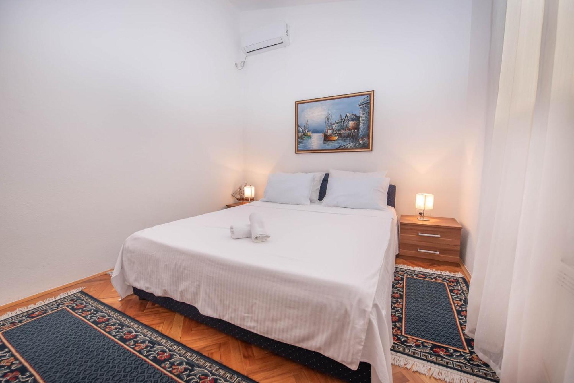 S&P City Center Apartments Cattaro Esterno foto