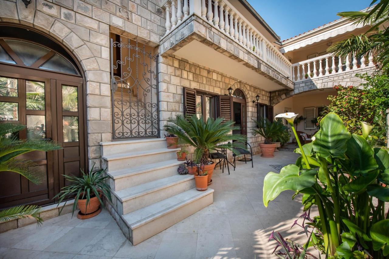 S&P City Center Apartments Cattaro Esterno foto