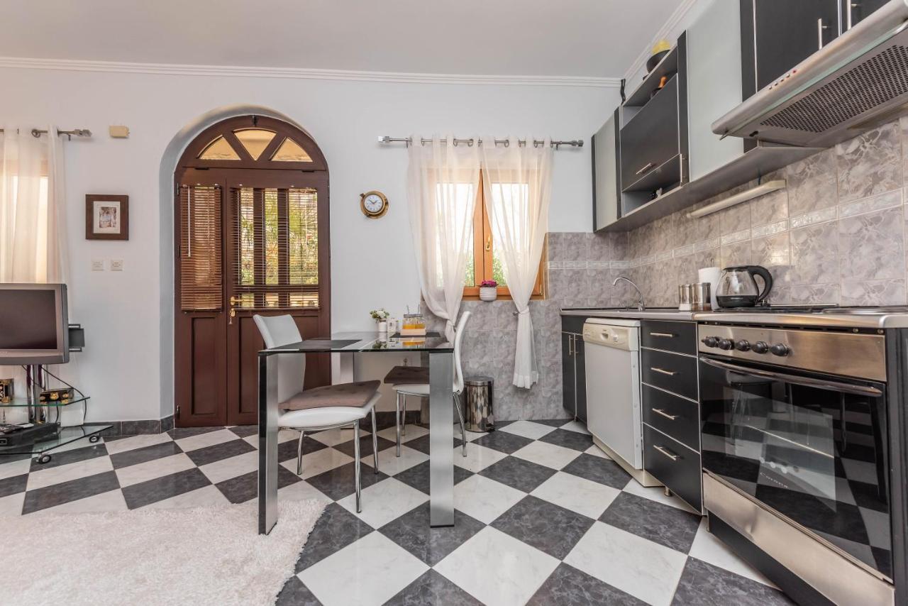 S&P City Center Apartments Cattaro Esterno foto