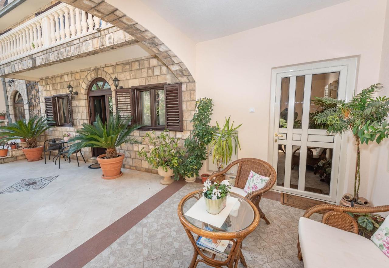S&P City Center Apartments Cattaro Esterno foto